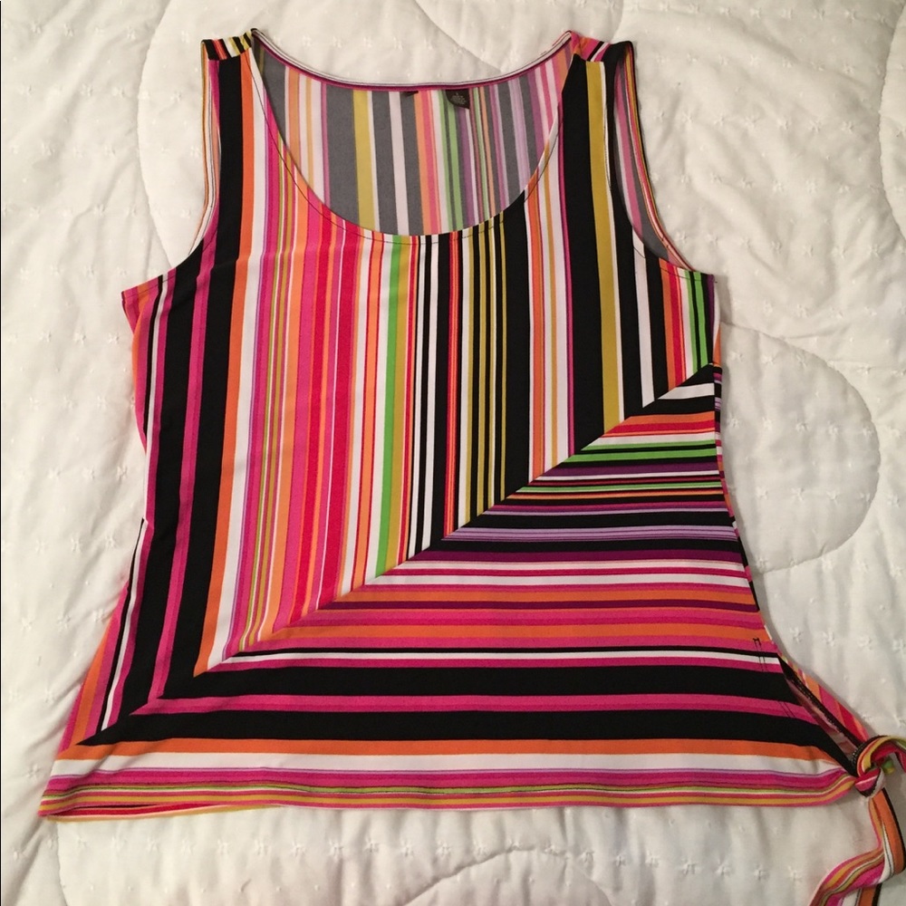 Skies The Limit Size Large Sleeveless Blouse